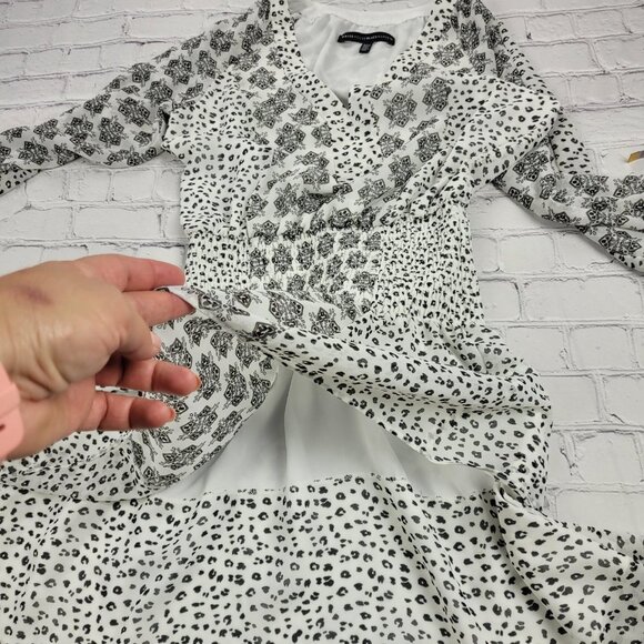 White House Black Market Mixed Print Tiered Blouson Dress size XXS - Picture 7 of 12